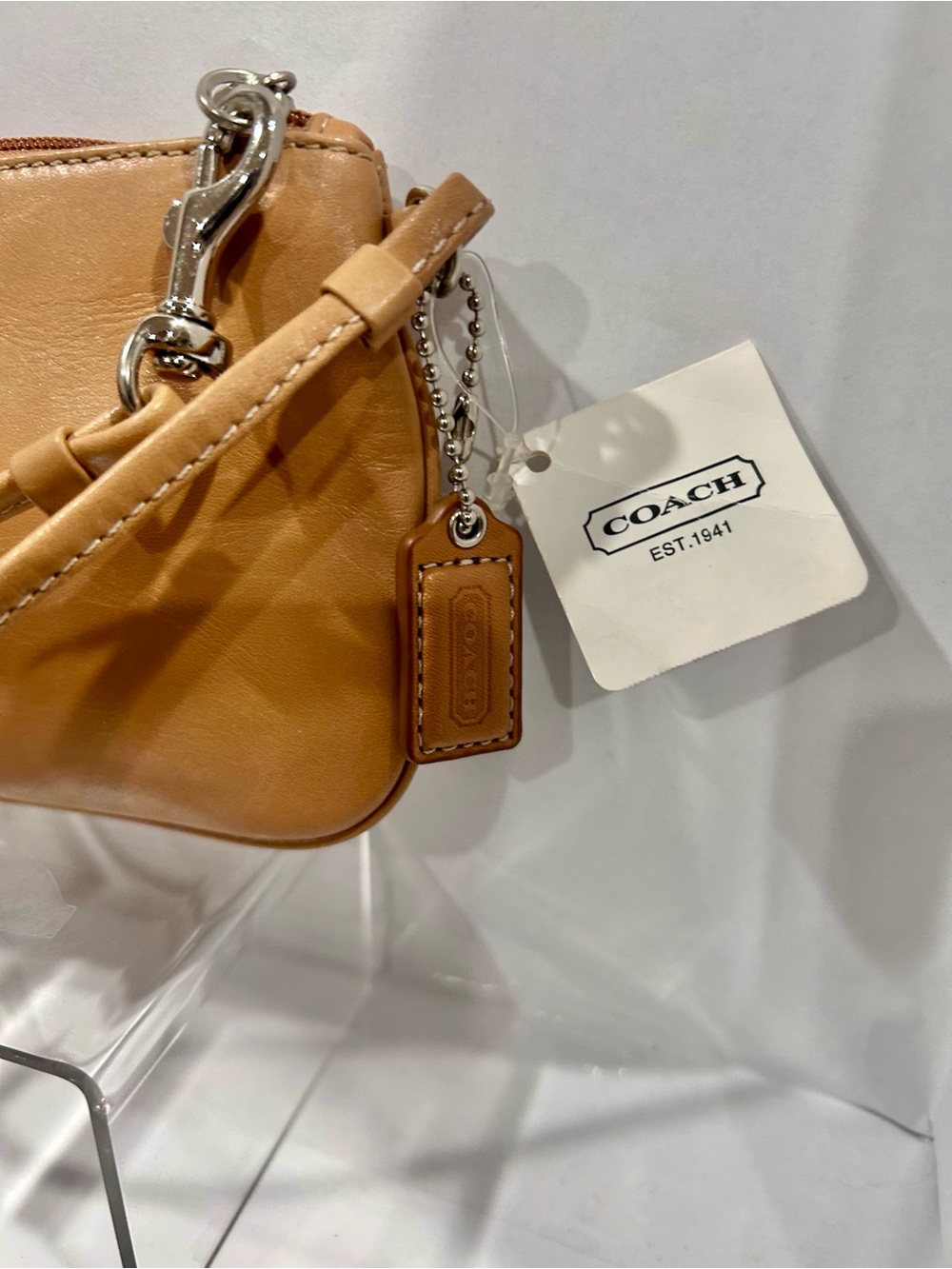 Coach NWT Wristlet in Camel/Tan - Picture 3 of 6